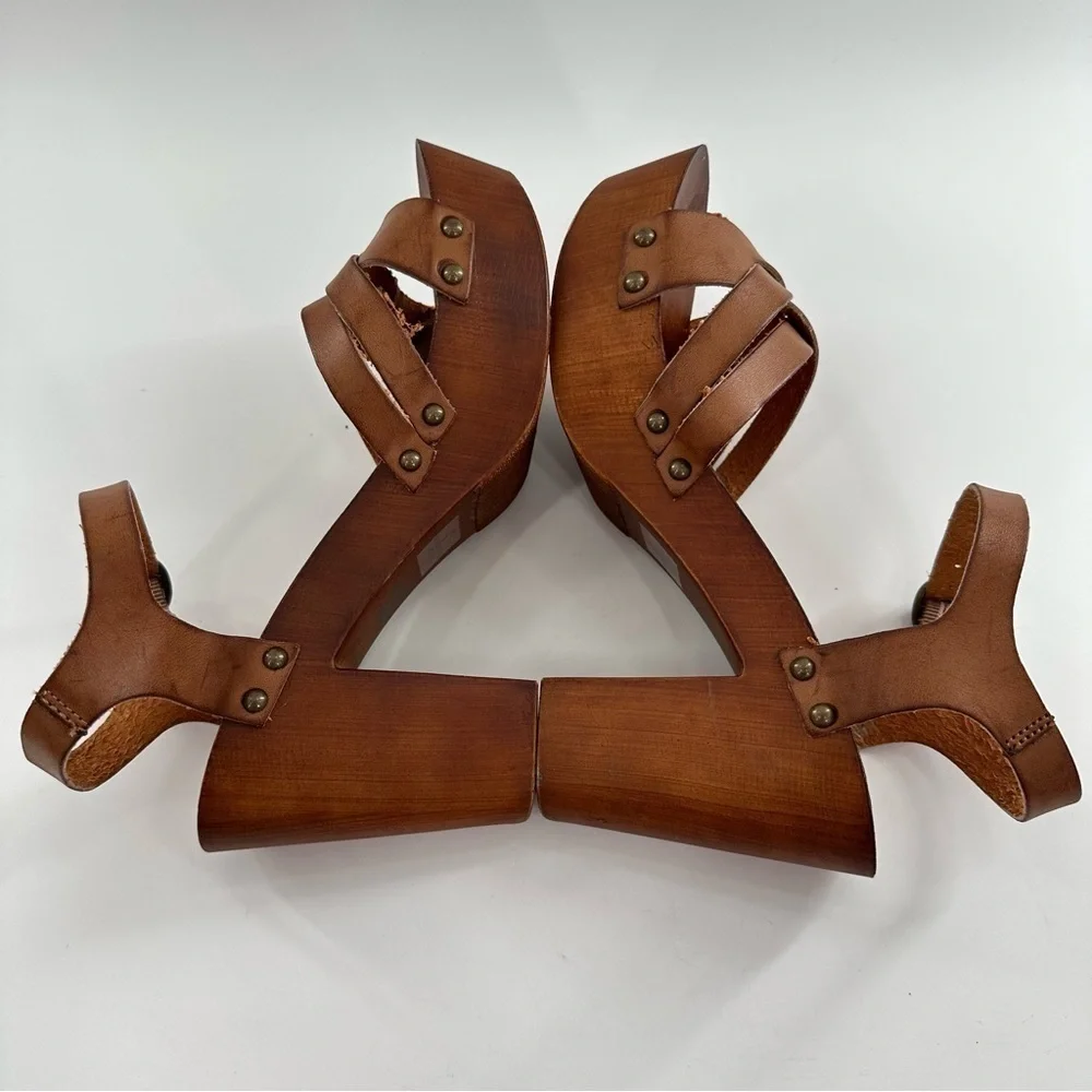 Madden girl womens sandals size 9 G-Nora brown faux leather chunky platforms